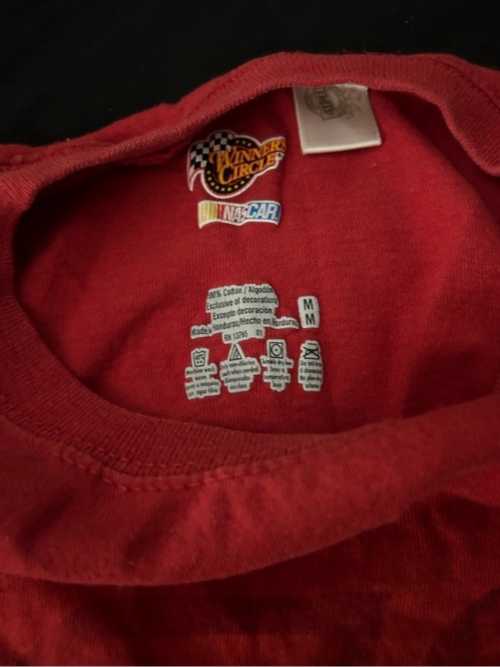 NASCAR Kyle Busch #18 M&M’s Racing Winners Circle Graphic Tee Red Medium - Picture 2 of 3